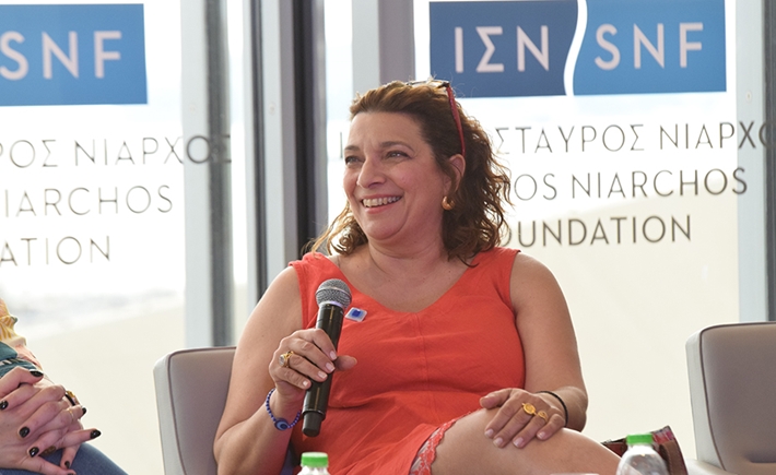 Woman speaker at the SNF Dialogues event.