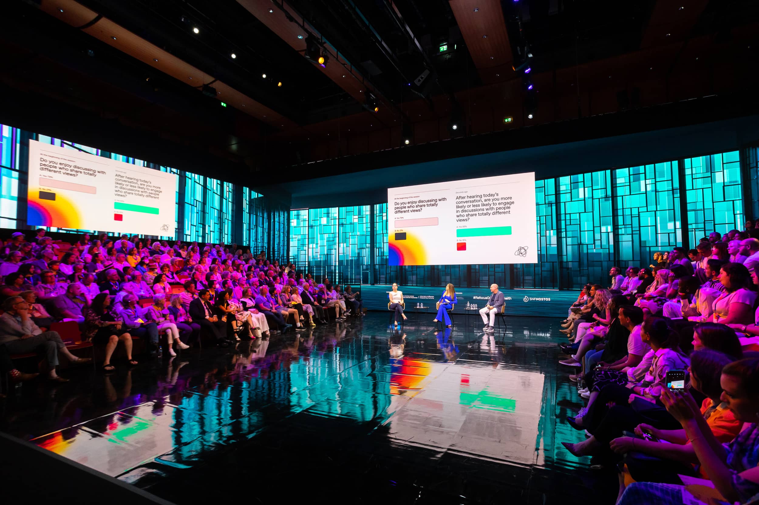 Audience and speakers at the SNF Dialogues event.