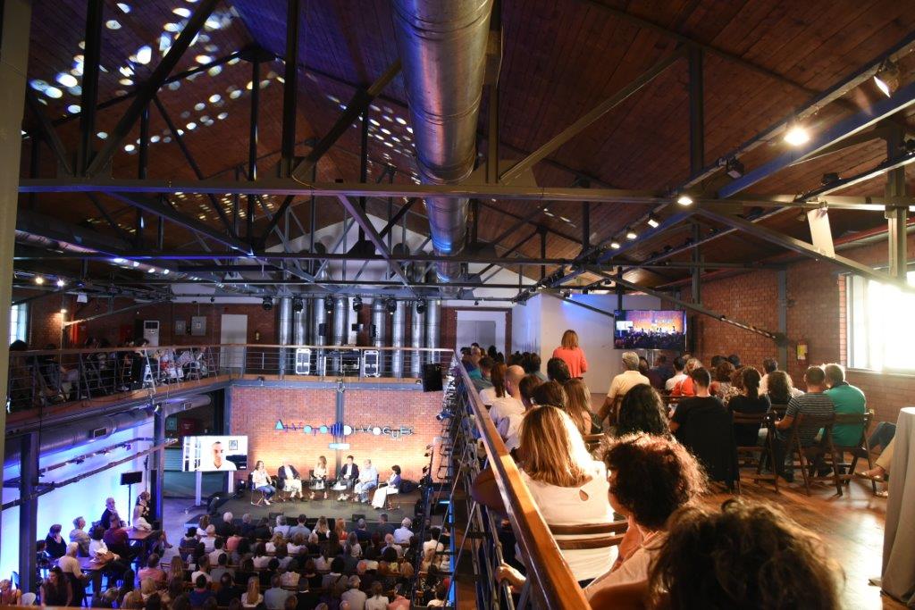 Πηγή: Μαριλένα Κατσίνη