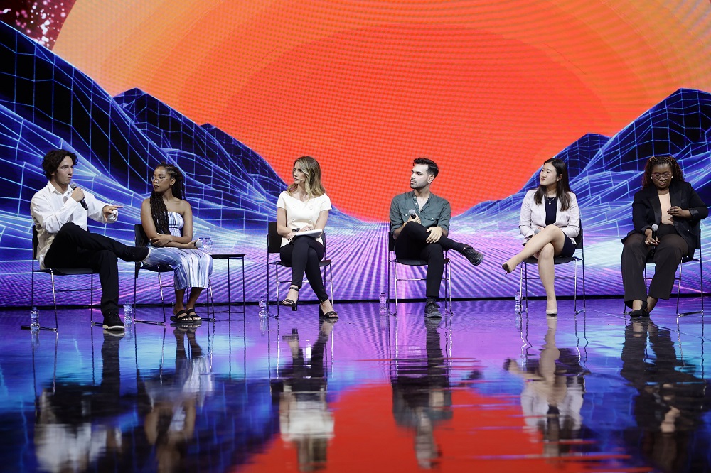 Anna Kynthia Bousdoukou and five guest speakers at the SNF Dialogues event.