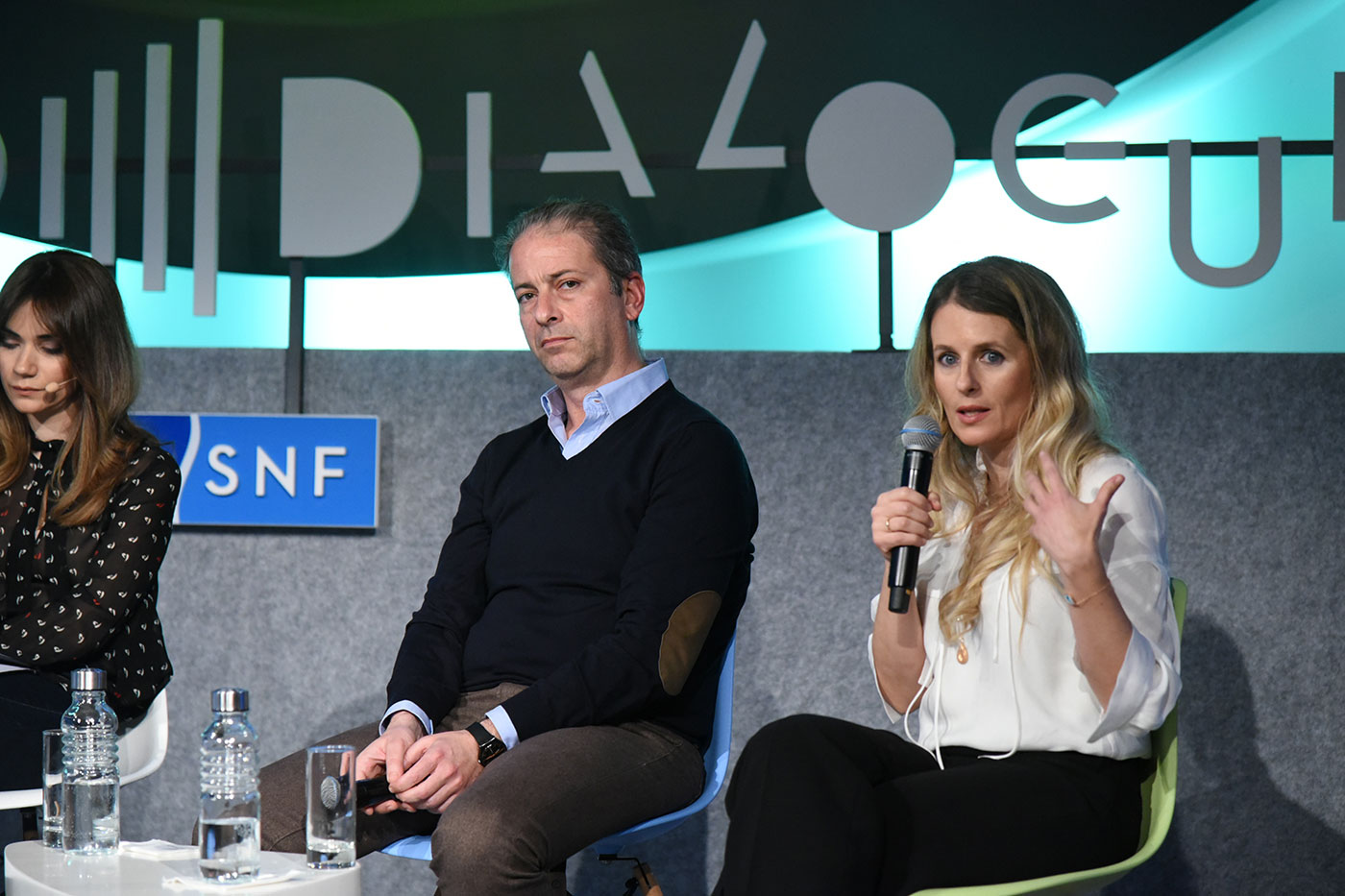 A guest speaking at the SNF Dialogues event 